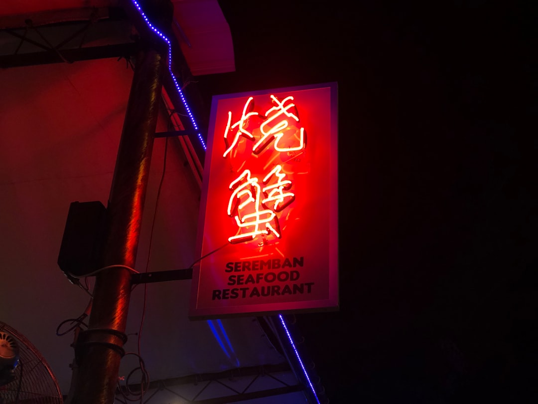 Seremban Seafood Restaurant neon signage